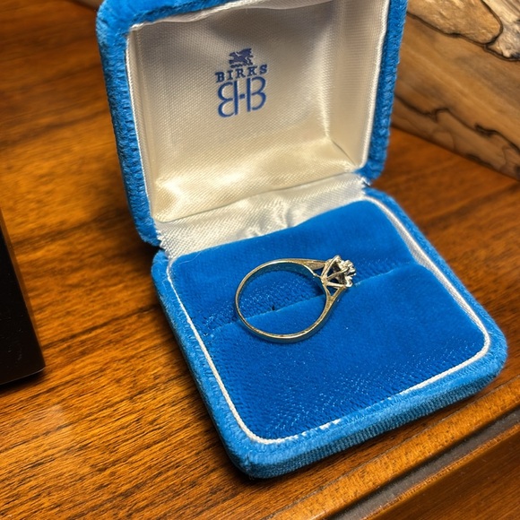 Vintage Birk’s 14k yellow gold diamond and sapphire cluster ring. Size 5 1/2 - Picture 4 of 8